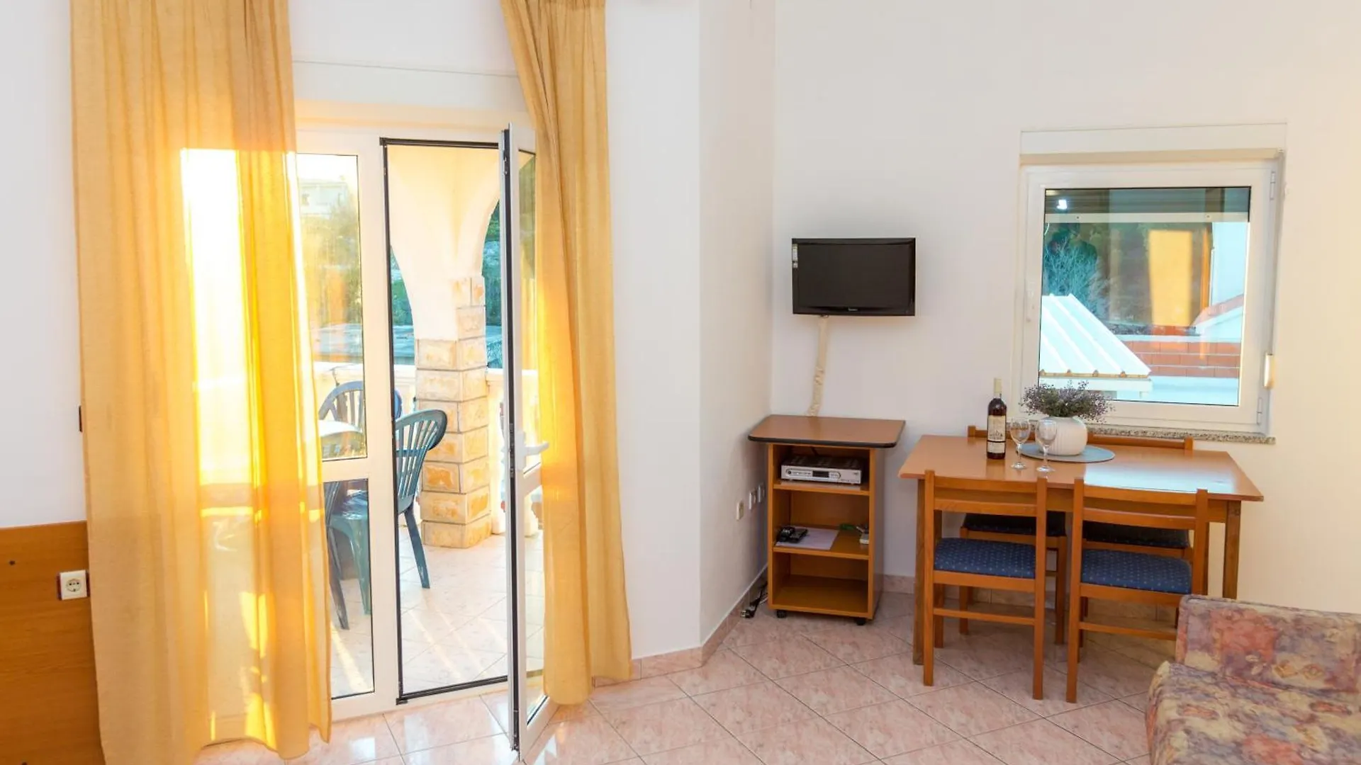 Apartments Kristijan Drage Croatia