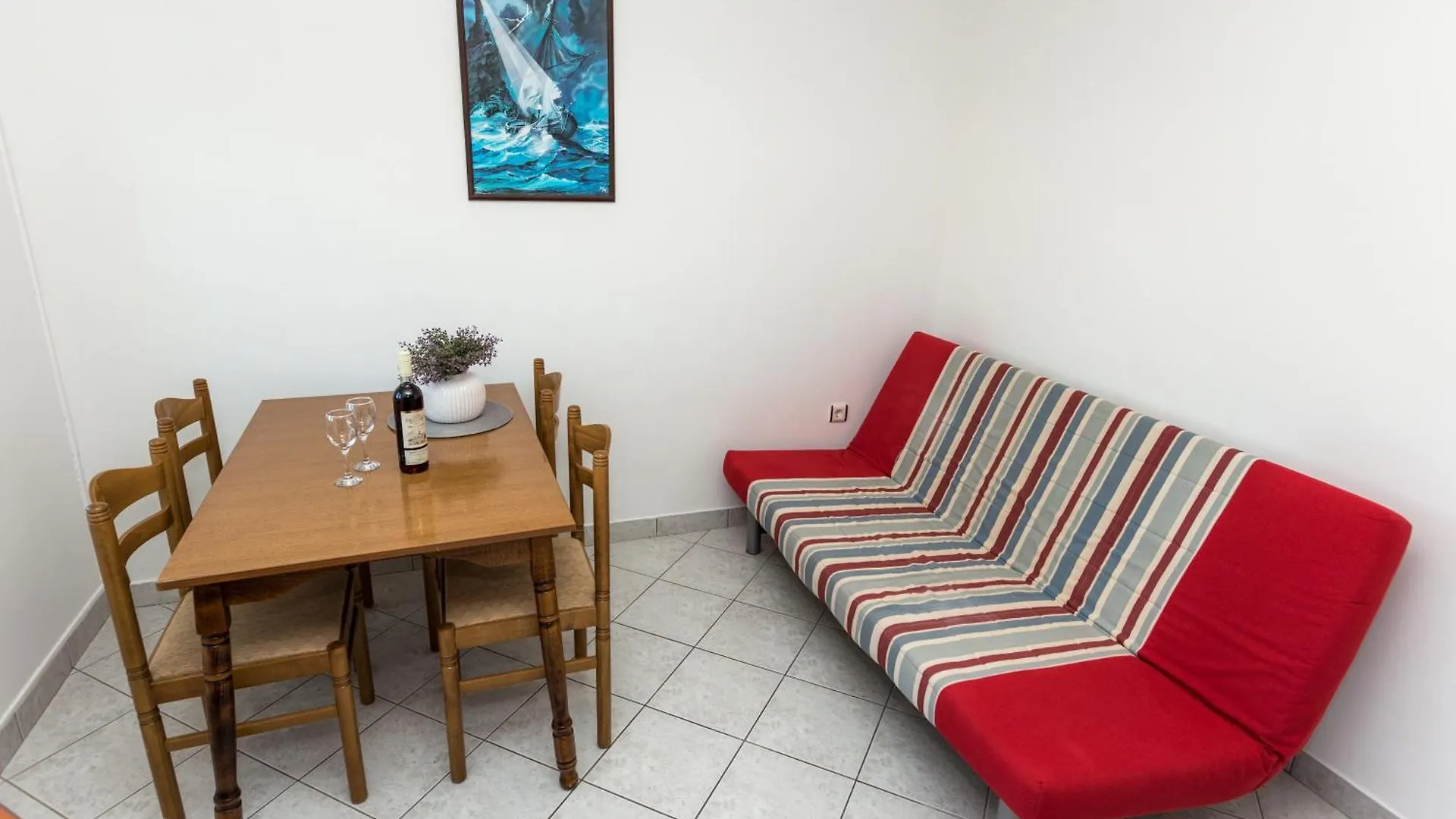 Apartments Kristijan Drage 0*,
